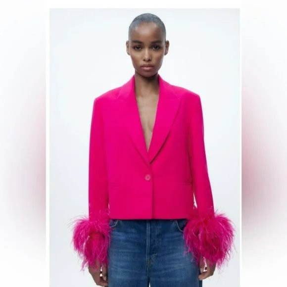ZARA CROPPED FEATHER BLAZER BLOGGERS FAVORITE NWT - Picture 2 of 9